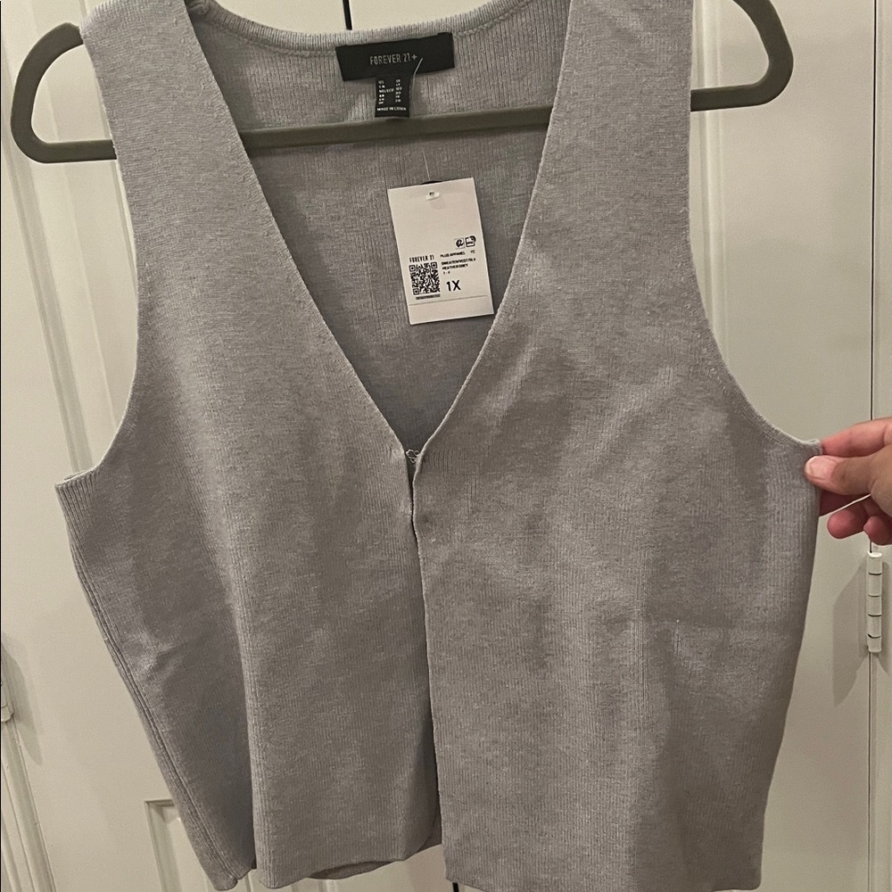 Forever 21 Light Gray V-Neck Knit Tank Top